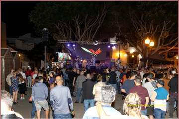 Los Sarantontones despachan el mejor rock español en Los Llanos de Telde/Ildefonso Rodríguez.